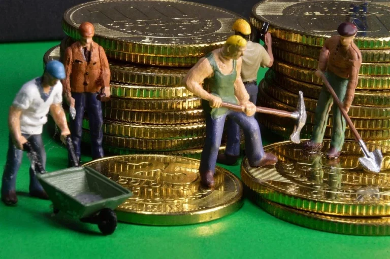 Банки підняли ставки за депозитами до 17,5%: де українцям платять найбільше