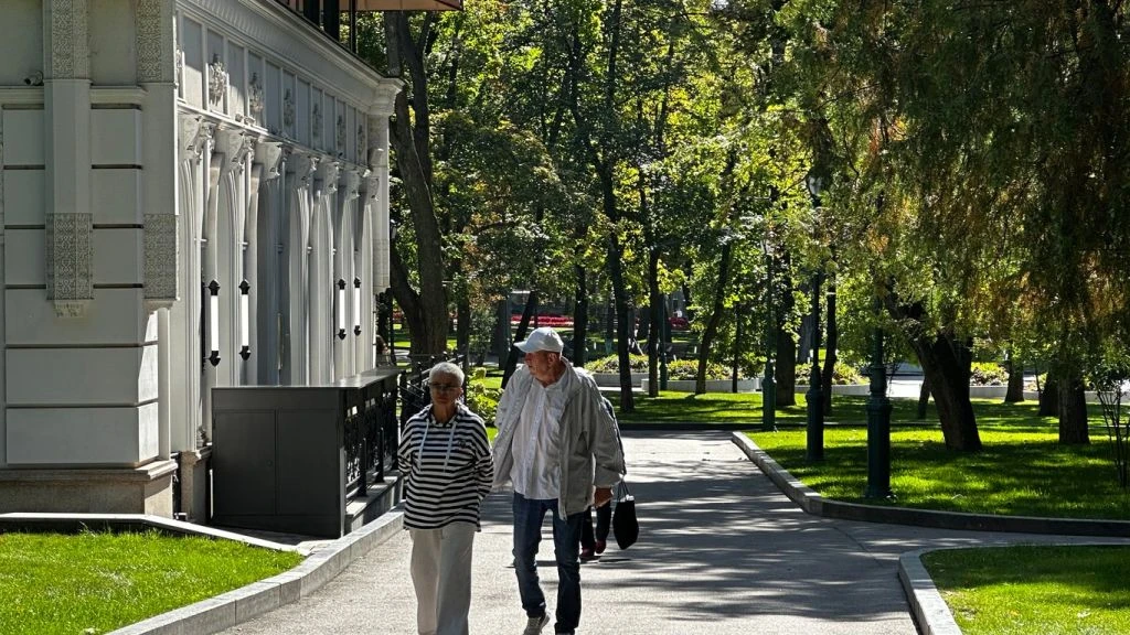 Україна перейде на зимовий час 25 жовтня: чому годинники переводять саме в неділю